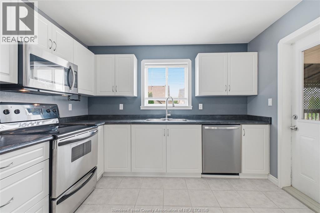 2385 Gatwick, Windsor, Ontario  N8P 1Y7 - Photo 15 - 26022299