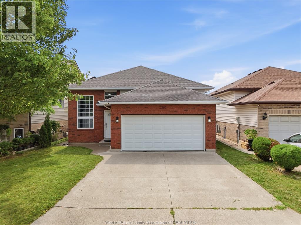 2385 Gatwick, Windsor, Ontario  N8P 1Y7 - Photo 2 - 26022299