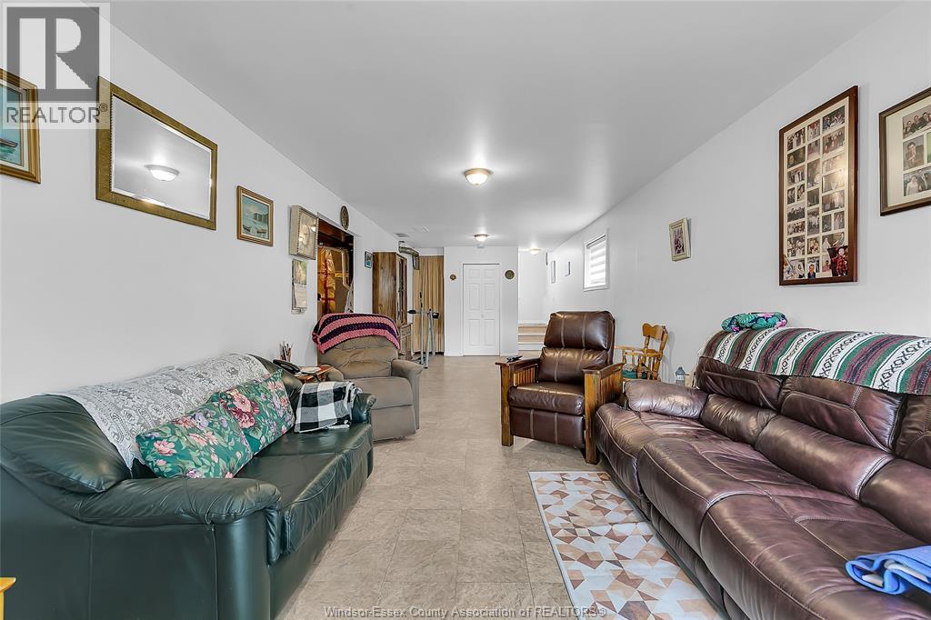 496 Merrill Avenue, Lasalle, Ontario  N9J 3N7 - Photo 15 - 26022298
