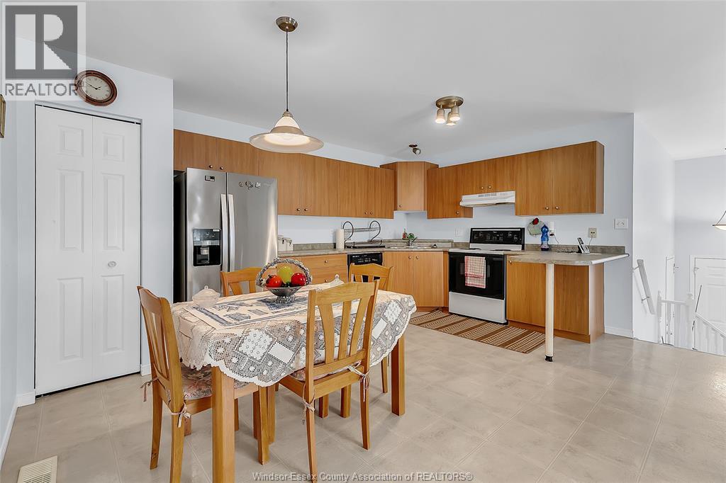 496 Merrill Avenue, Lasalle, Ontario  N9J 3N7 - Photo 8 - 26022298