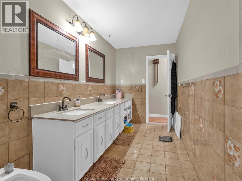 2068 Lesperance, Tecumseh, Ontario  N8N 2N4 - Photo 20 - 26022303
