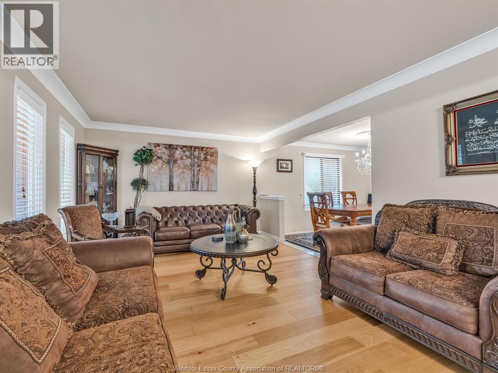 2068 Lesperance, Tecumseh, Ontario  N8N 2N4 - Photo 8 - 26022303