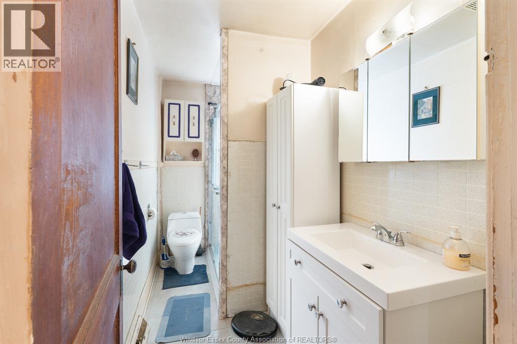 1052 Felix Avenue, Windsor, Ontario  N9C 3L5 - Photo 24 - 26022300