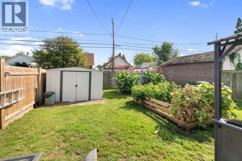 1052 Felix Avenue, Windsor, Ontario  N9C 3L5 - Photo 37 - 26022300