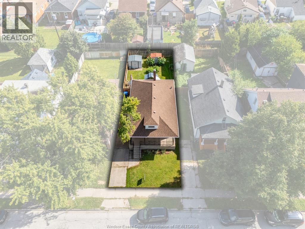 1052 Felix Avenue, Windsor, Ontario  N9C 3L5 - Photo 4 - 26022300
