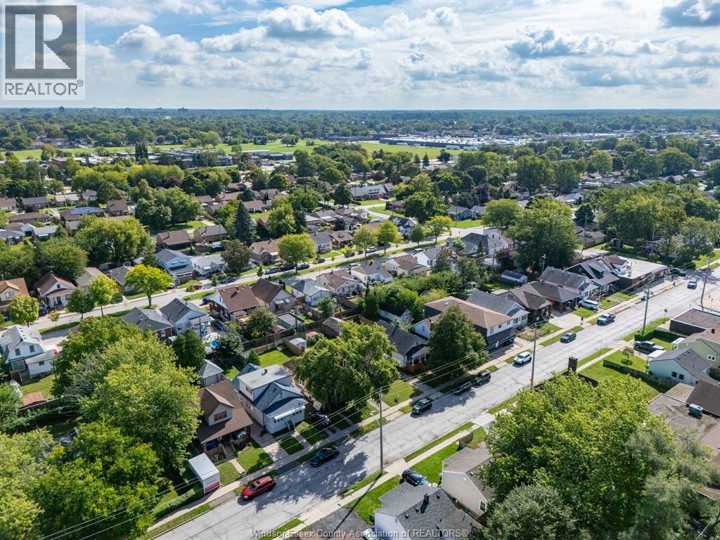 1052 Felix Avenue, Windsor, Ontario  N9C 3L5 - Photo 9 - 26022300