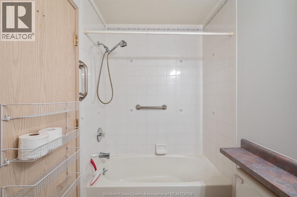 40 Adams Lane Unit# 214, Lasalle, Ontario  N9J 3R4 - Photo 19 - 26022308