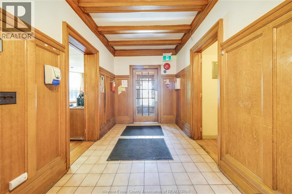 801 Victoria Avenue, Windsor, Ontario  N9A 4N5 - Photo 6 - 26022286