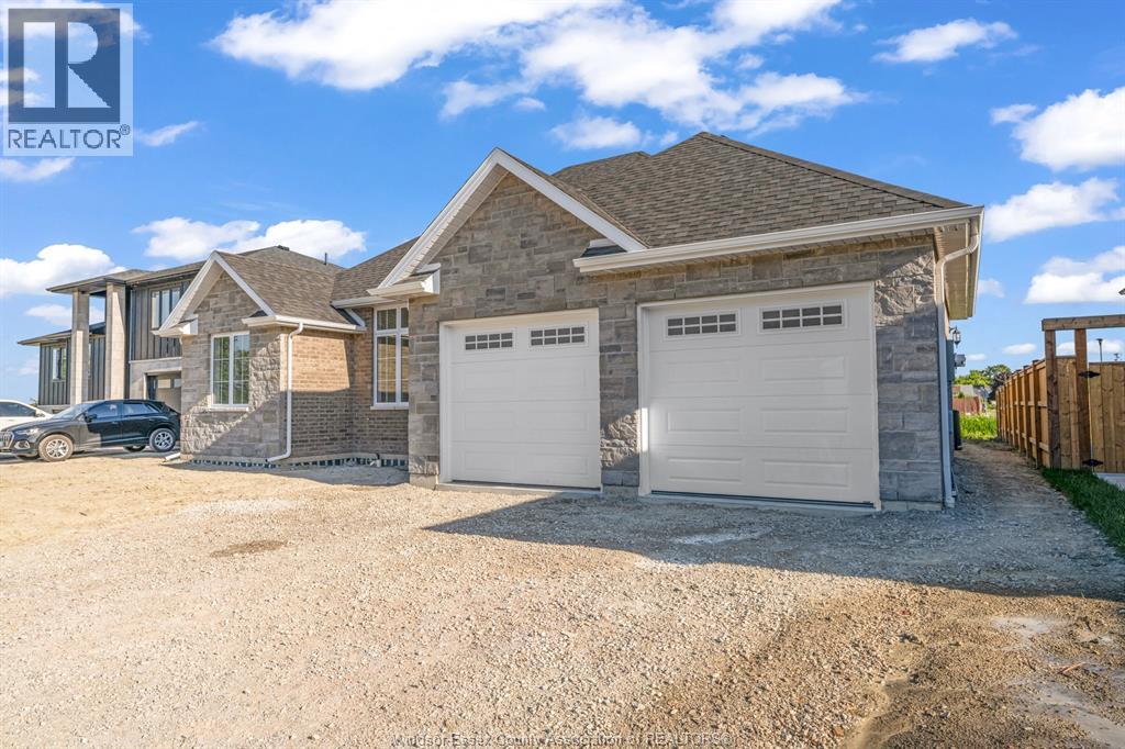 12175 Ducharme Lane, Mcgregor, Ontario  N0R 1J0 - Photo 2 - 26022316