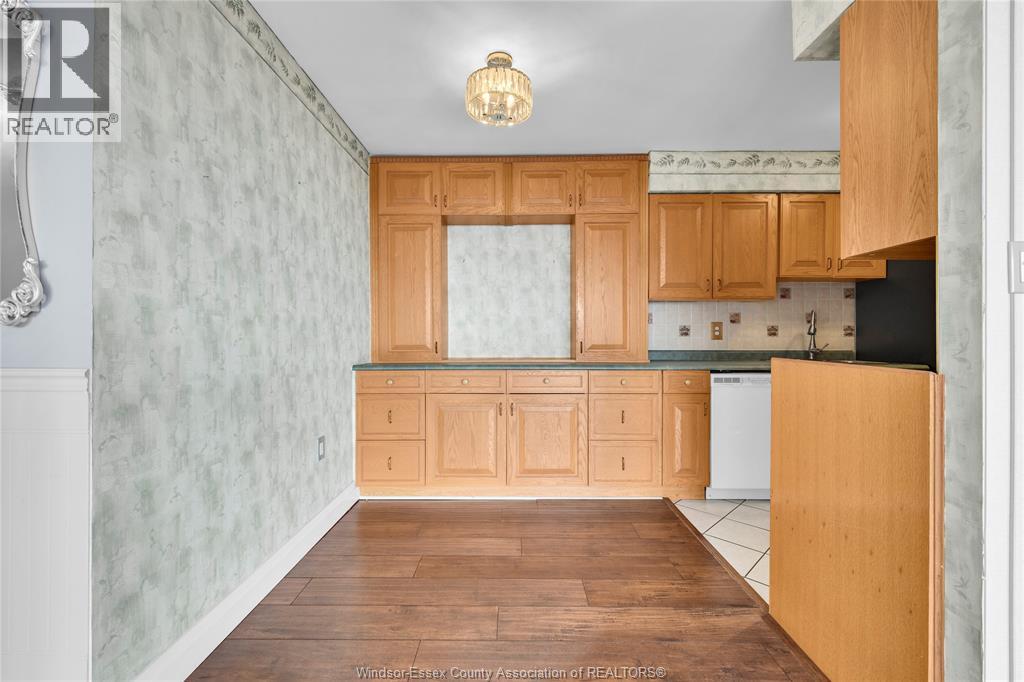380 Pelissier Unit# 2502, Windsor, Ontario  N9A 2V7 - Photo 25 - 26022156