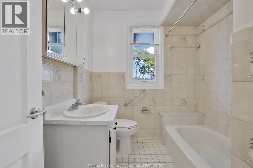 747 Niagara Street, Windsor, Ontario  N9A 3T5 - Photo 37 - 26022336