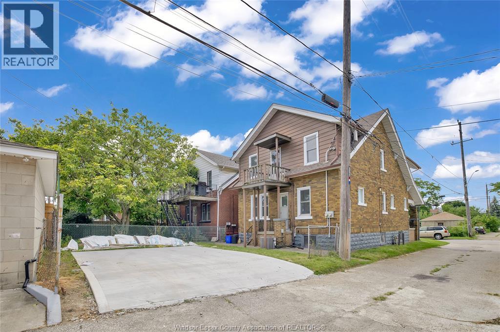 747 Niagara Street, Windsor, Ontario  N9A 3T5 - Photo 6 - 26022336