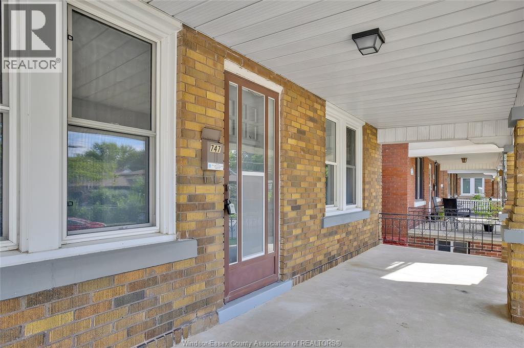 747 Niagara Street, Windsor, Ontario  N9A 3T5 - Photo 8 - 26022336