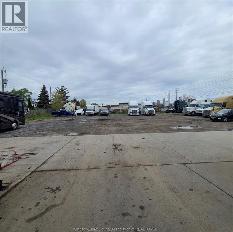 1125 Crawford Avenue, Windsor, Ontario  N9A 5A1 - Photo 3 - 26022341
