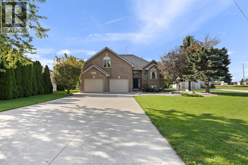 1315 ST. CLAIR ROAD, Lakeshore, Ontario