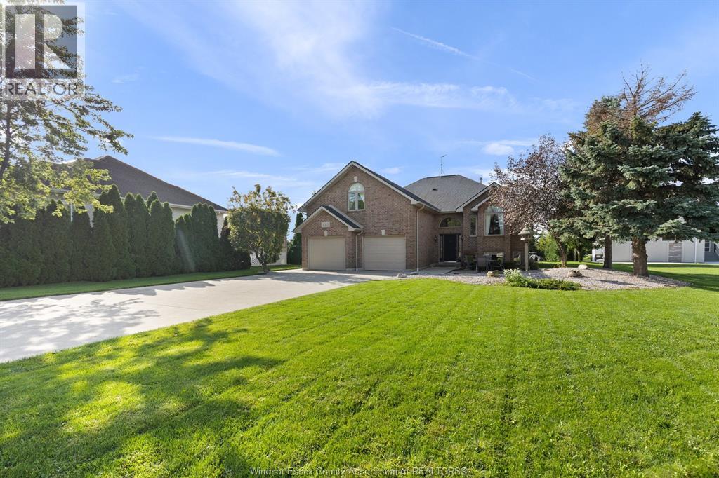 1315 St. Clair Road, Lakeshore, Ontario  N0R 1N0 - Photo 2 - 26022335
