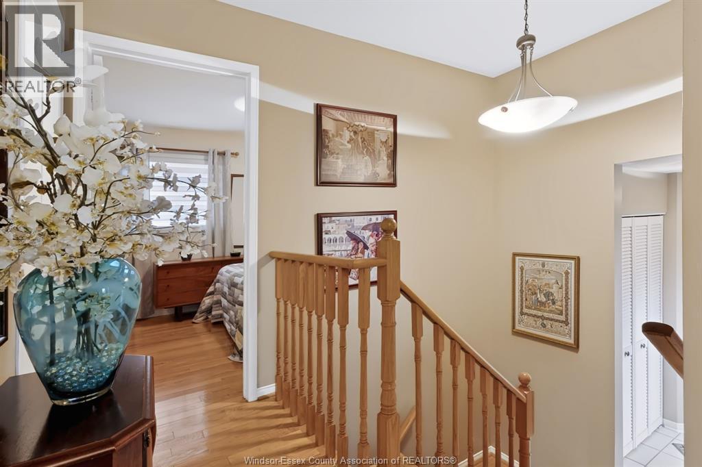 43 Springview Drive, Brampton, Ontario  L6X 4M3 - Photo 7 - 26022345