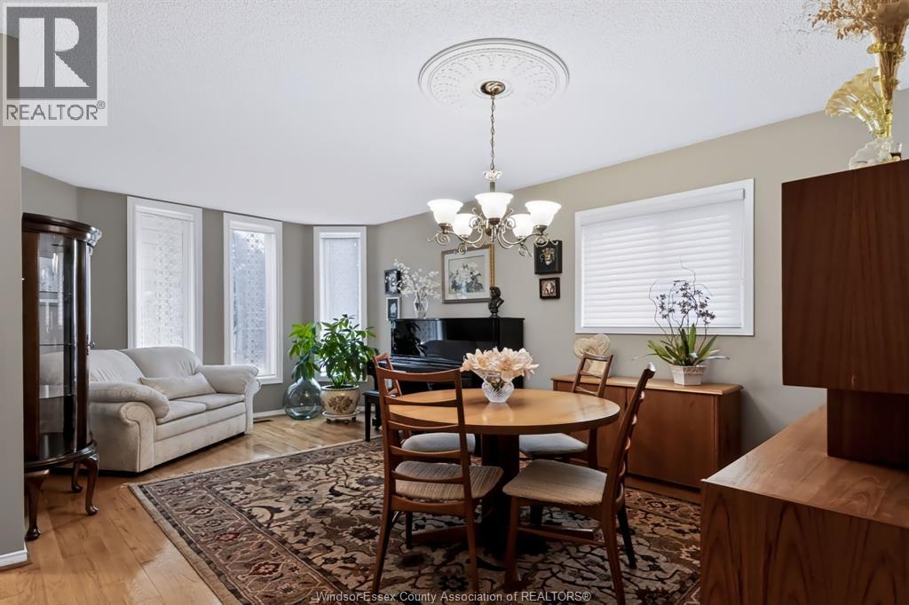 43 Springview Drive, Brampton, Ontario  L6X 4M3 - Photo 8 - 26022345