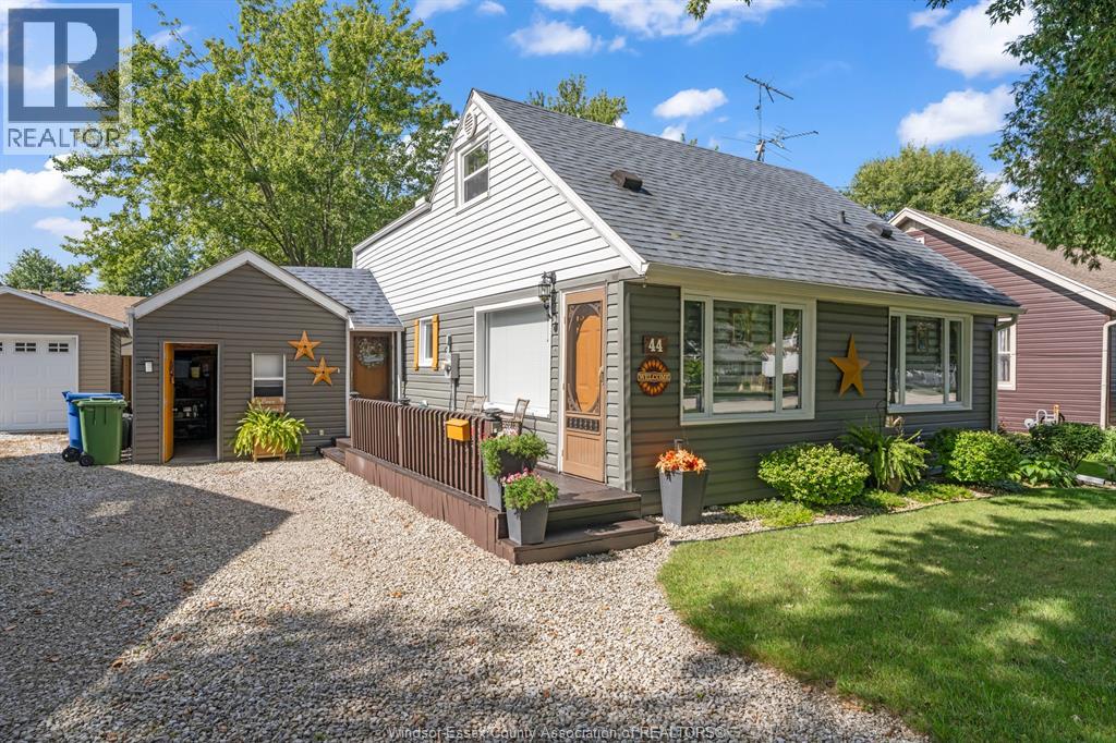 44 Hanlan Street North, Essex, Ontario  N8M 1J9 - Photo 6 - 26022337