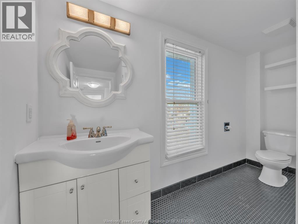 8385 Riverside Drive East, Windsor, Ontario  N8S 1E7 - Photo 24 - 26022355