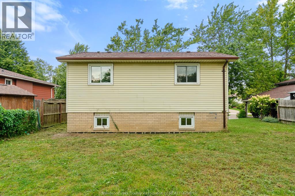 292 Kelly St, Essex, Ontario  N8M 1V3 - Photo 11 - 26022323