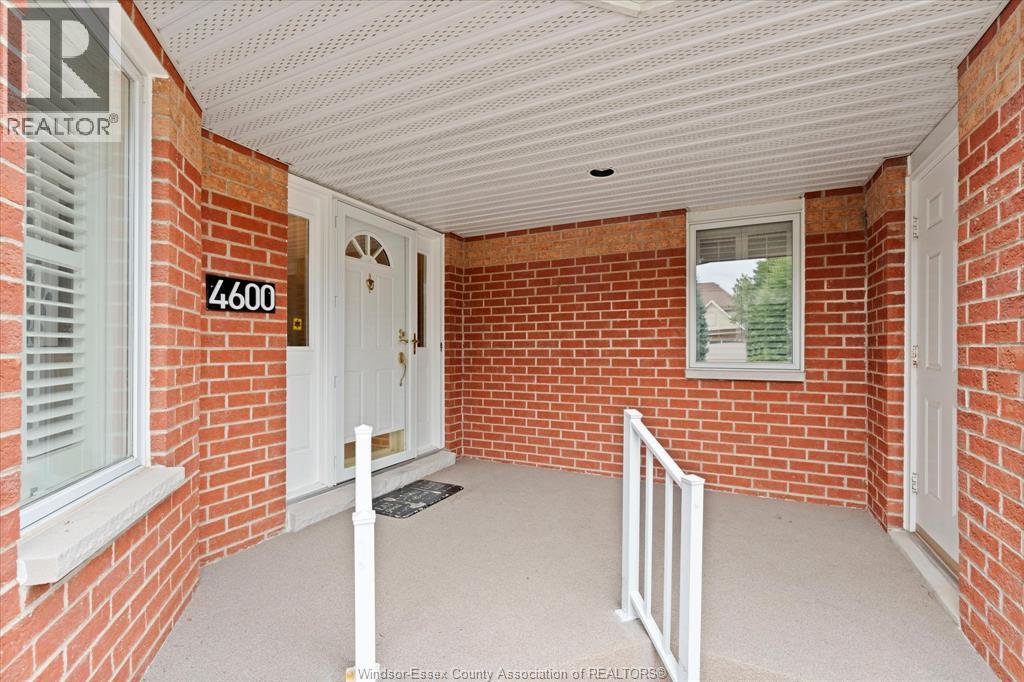 4600 Cranston Court, Windsor, Ontario  N9G 2M8 - Photo 4 - 26022369