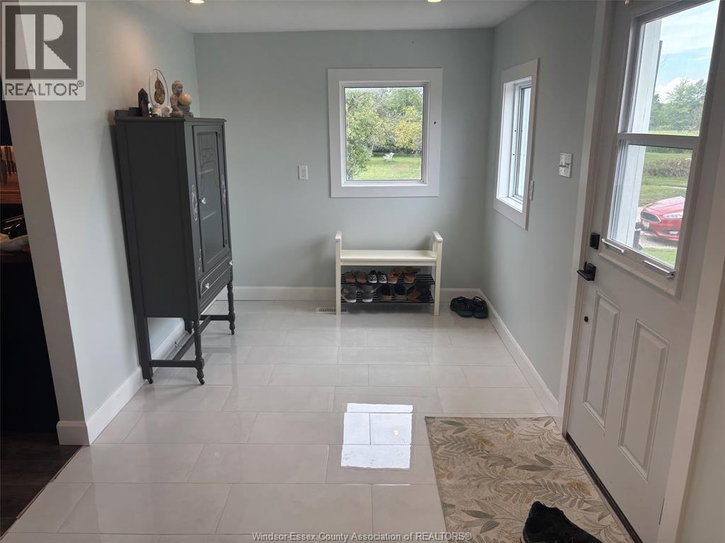 1138 South Middle, Lakeshore, Ontario  N0R 1V0 - Photo 8 - 26022360