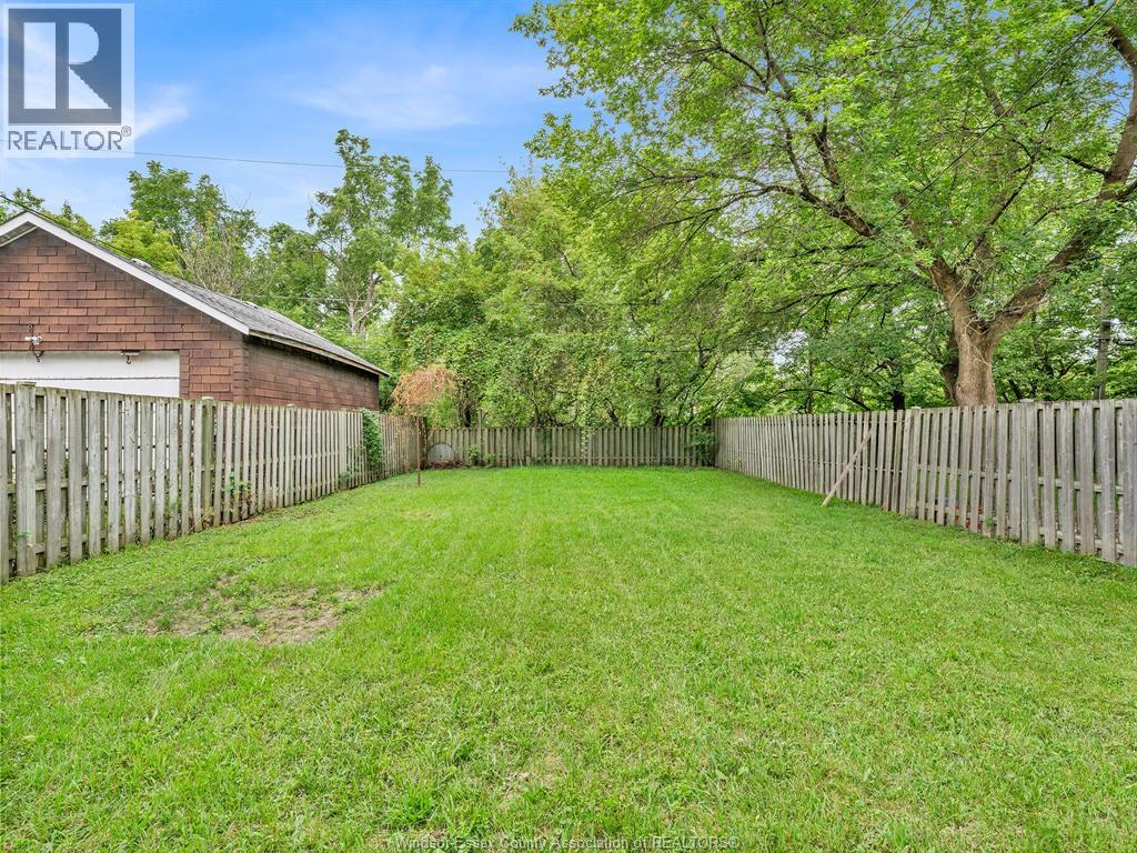 431 Wellington, Windsor, Ontario  N9A 5J3 - Photo 8 - 26022367