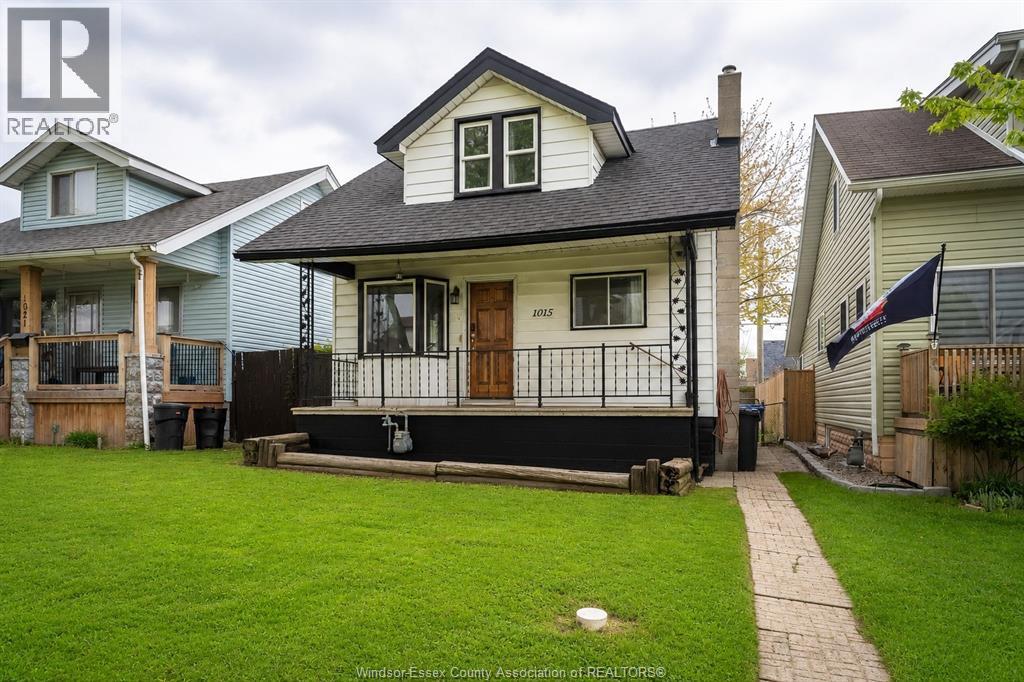 1015 OAK, Windsor, Ontario
