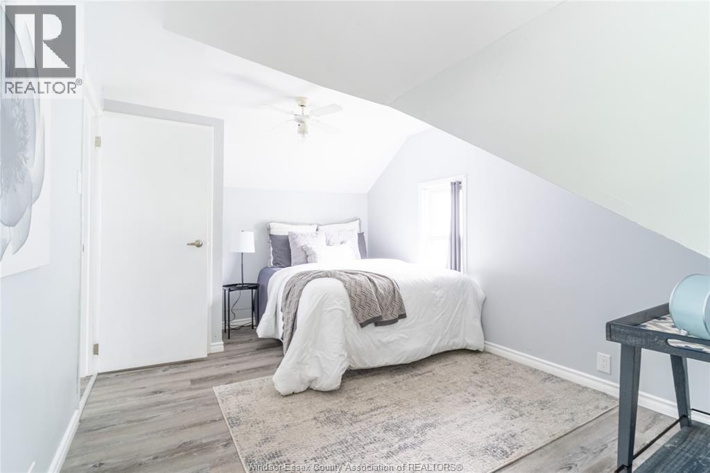 1015 Oak, Windsor, Ontario  N9A 5G5 - Photo 8 - 26022352