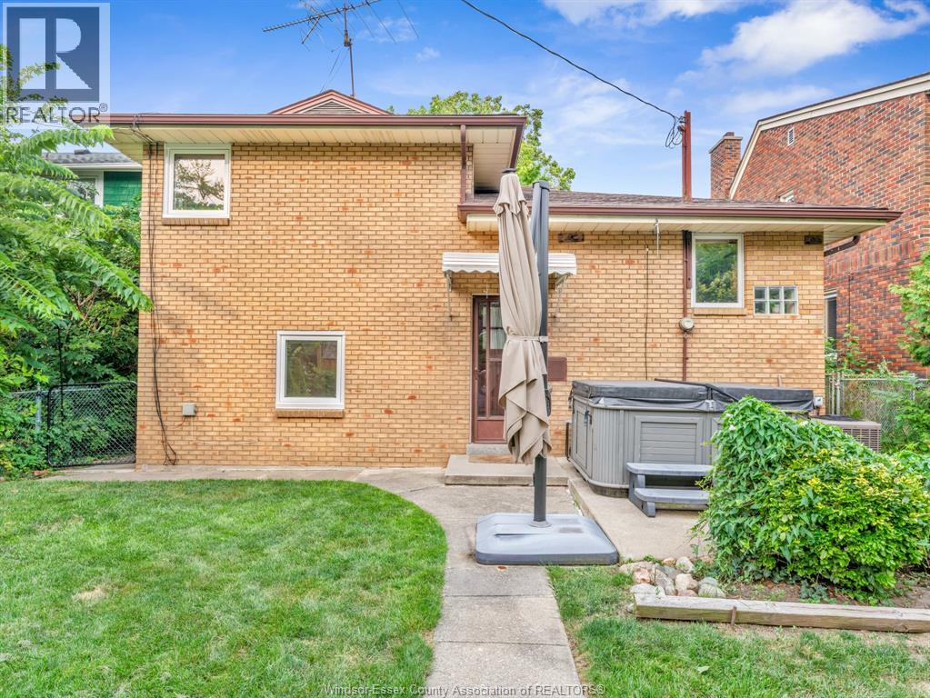 273 Villaire, Windsor, Ontario  N8S 2J1 - Photo 6 - 26022312