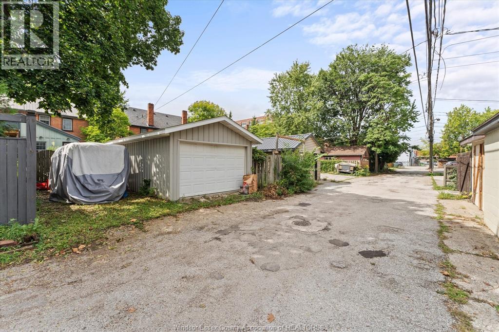 786 Monmouth, Windsor, Ontario  N8Y 3L2 - Photo 33 - 26022375