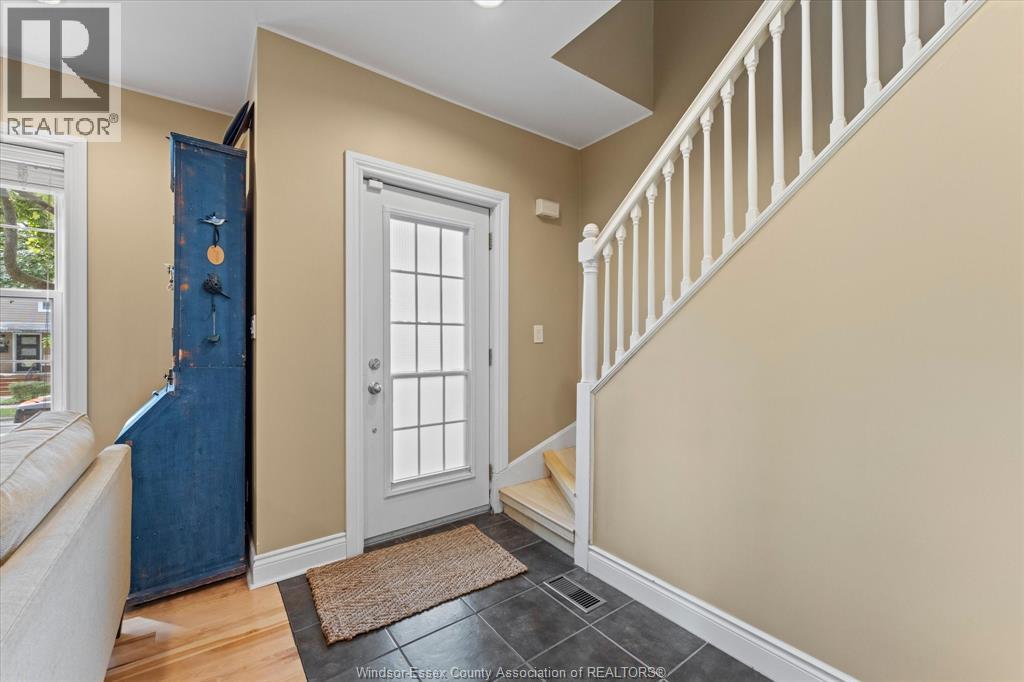 786 Monmouth, Windsor, Ontario  N8Y 3L2 - Photo 8 - 26022375