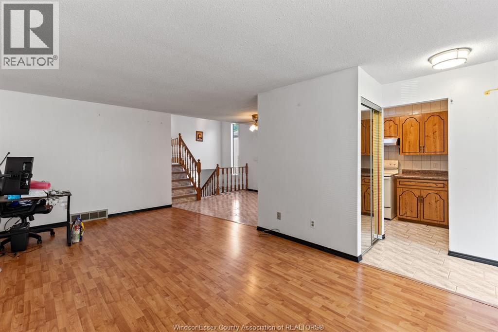 2780 Garvey, Windsor, Ontario  N8W 4X6 - Photo 5 - 26022307