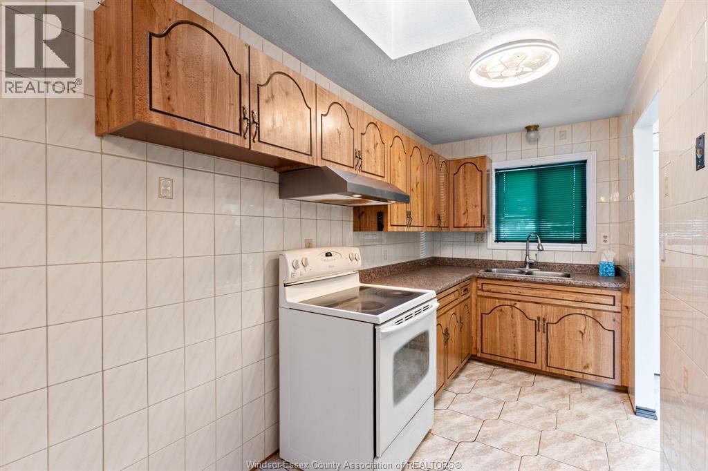 2780 Garvey, Windsor, Ontario  N8W 4X6 - Photo 6 - 26022307