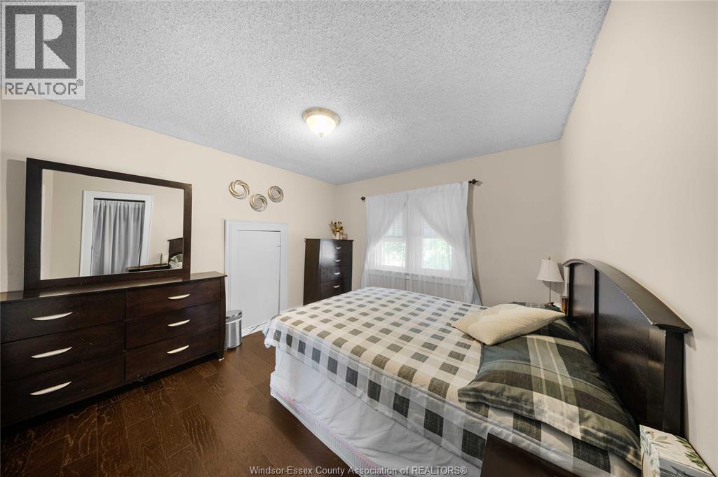 908 Oak Street, Windsor, Ontario  N9A 5G2 - Photo 28 - 26022368