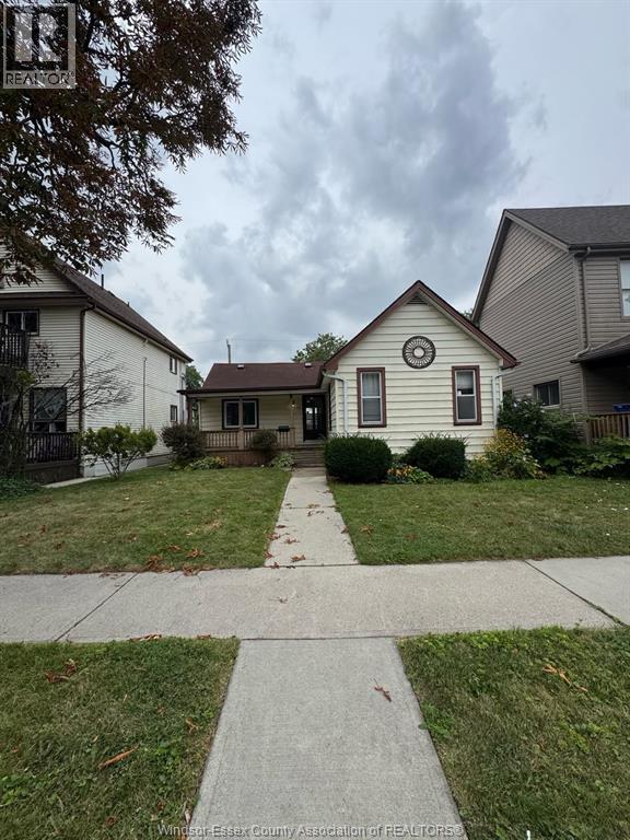425 Chilver Road, Windsor, Ontario  N8Y 2J8 - Photo 1 - 26022371