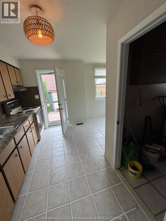 425 Chilver Road, Windsor, Ontario  N8Y 2J8 - Photo 19 - 26022371