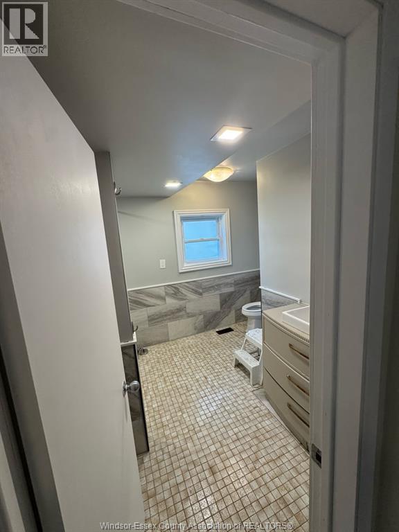 425 Chilver Road, Windsor, Ontario  N8Y 2J8 - Photo 9 - 26022371