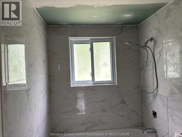 3505 Askin, Windsor, Ontario  N9E 3K1 - Photo 11 - 26022349