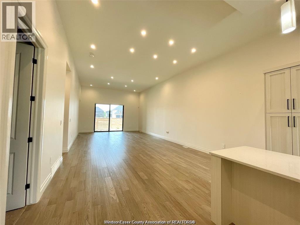 596 Lily Mac, Windsor, Ontario  N9E 0B1 - Photo 8 - 26022167