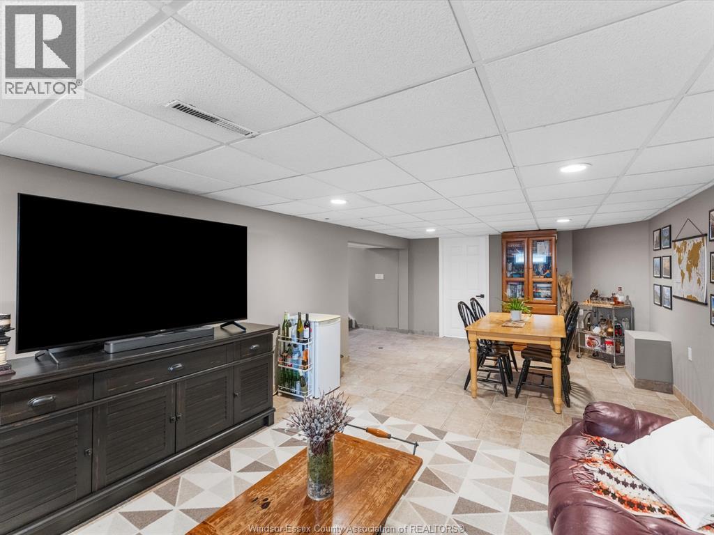 3265 Longfellow Avenue, Windsor, Ontario  N9E 2L7 - Photo 25 - 26022421