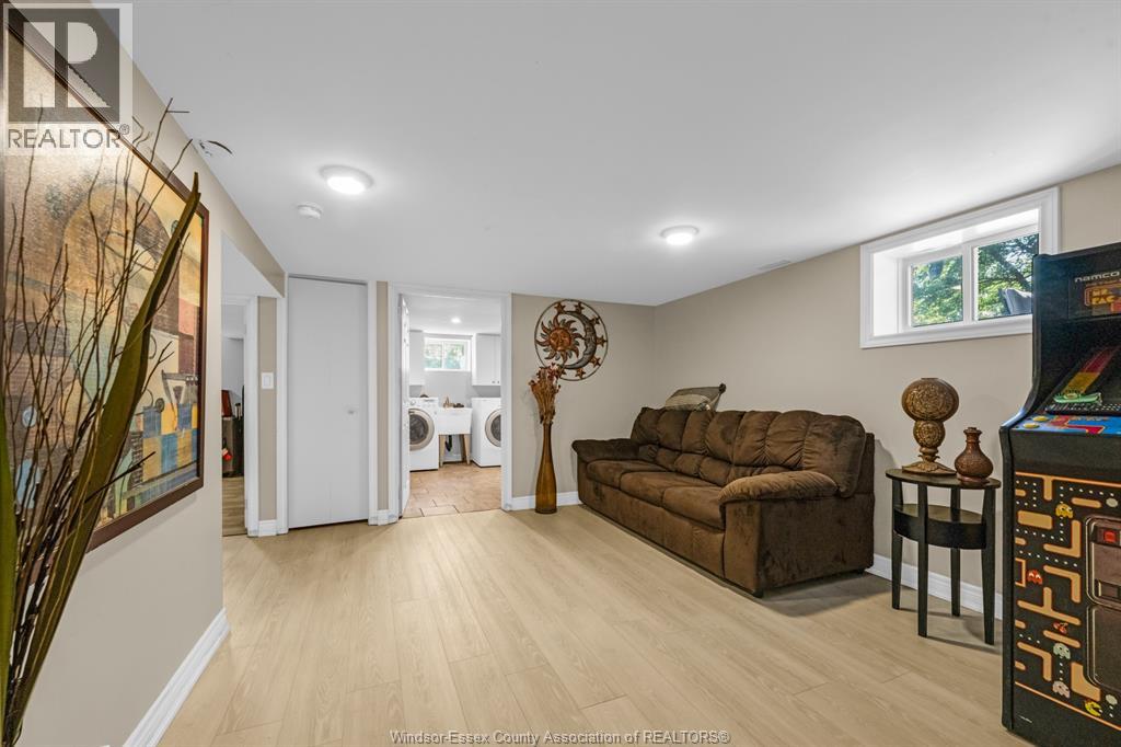 2125 Betts, Windsor, Ontario  N9B 3P5 - Photo 44 - 26021738