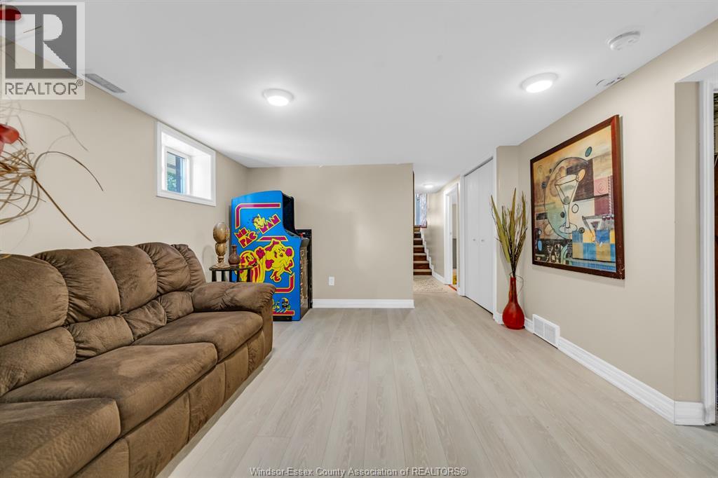 2125 Betts, Windsor, Ontario  N9B 3P5 - Photo 47 - 26021738
