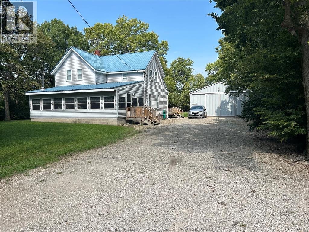 131 HARRIS GARNO, Pelee Island, Ontario