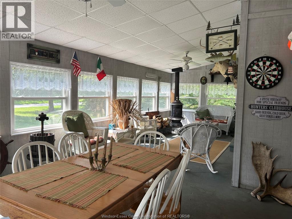 131 Harris Garno, Pelee Island, Ontario  N0R 1M0 - Photo 18 - 26022065