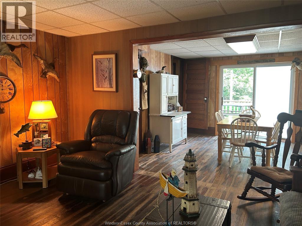 131 Harris Garno, Pelee Island, Ontario  N0R 1M0 - Photo 25 - 26022065