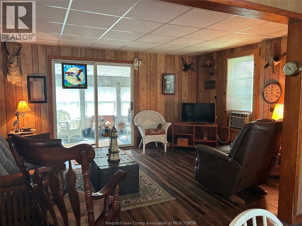 131 Harris Garno, Pelee Island, Ontario  N0R 1M0 - Photo 36 - 26022065