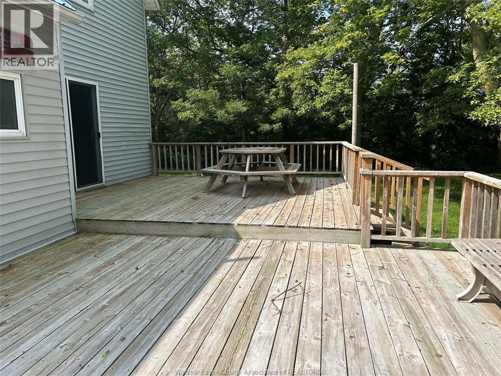 131 Harris Garno, Pelee Island, Ontario  N0R 1M0 - Photo 6 - 26022065