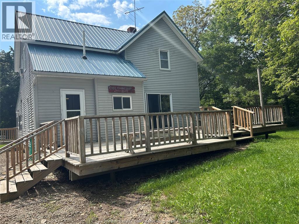 131 Harris Garno, Pelee Island, Ontario  N0R 1M0 - Photo 9 - 26022065